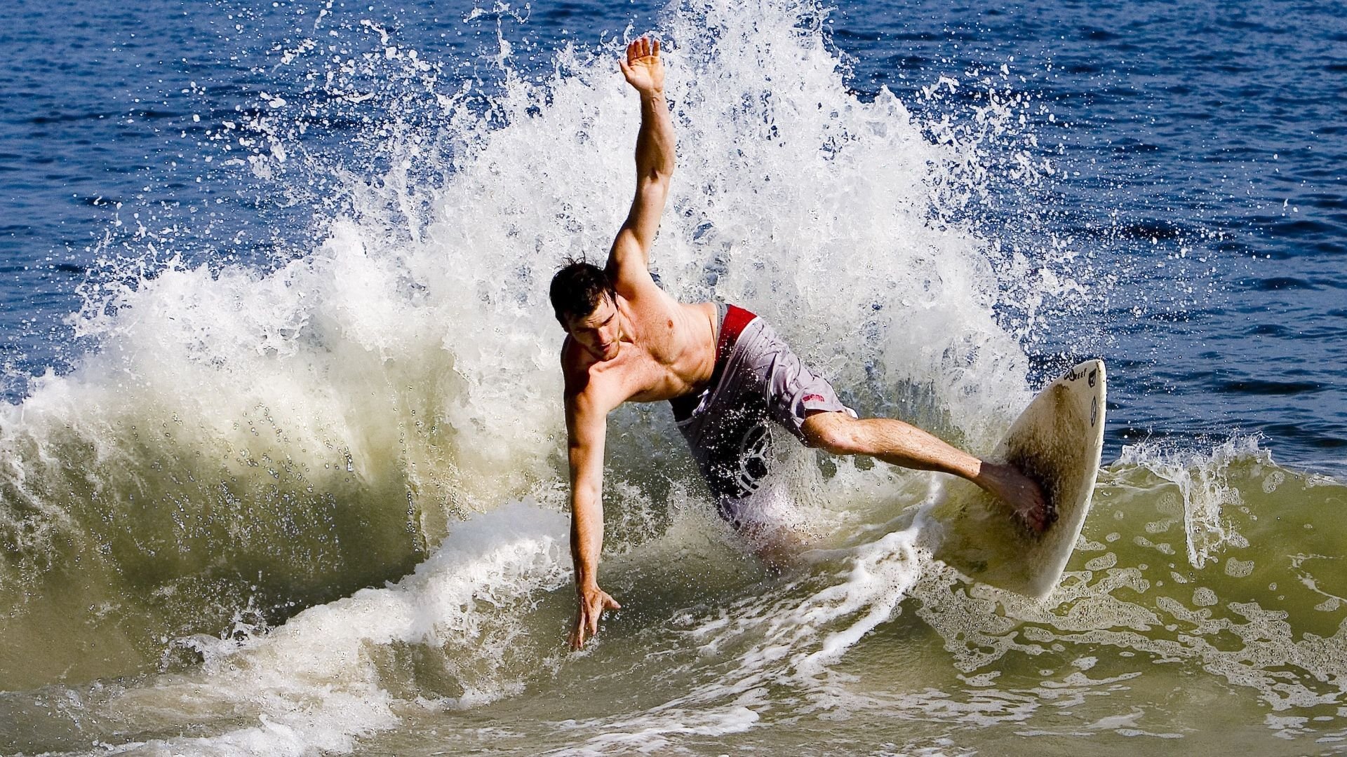 九游体验-西甲明星突破：过人、射门、救球精彩不断！，西甲 球星